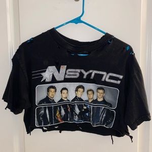KOURTNEY KARDASHIAN *NSYNC SHIRT